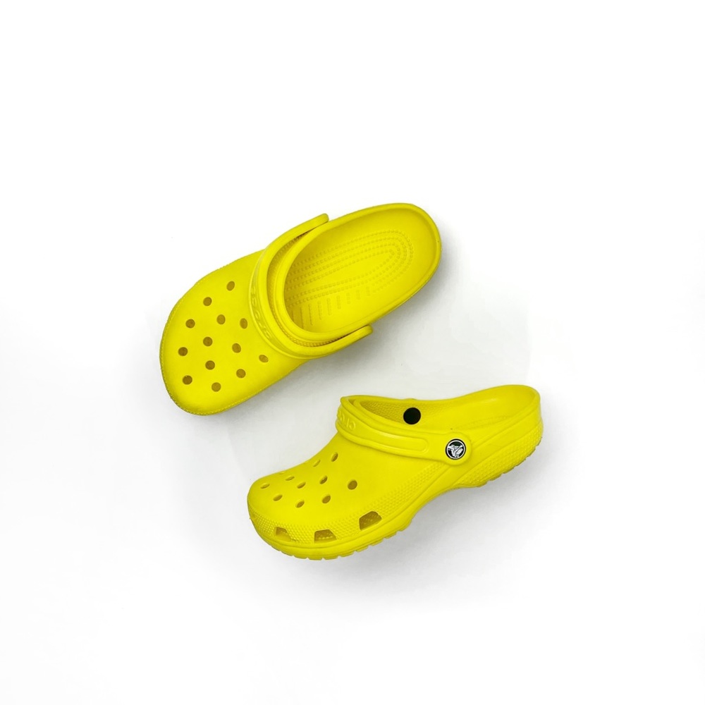 Bright Yellow CROCSl Womens size 8 Mens size 6